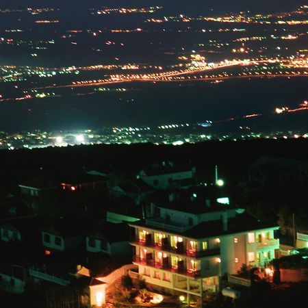 Apartamentos Turisticos Cumbres Verdes La Zubia  Esterno foto