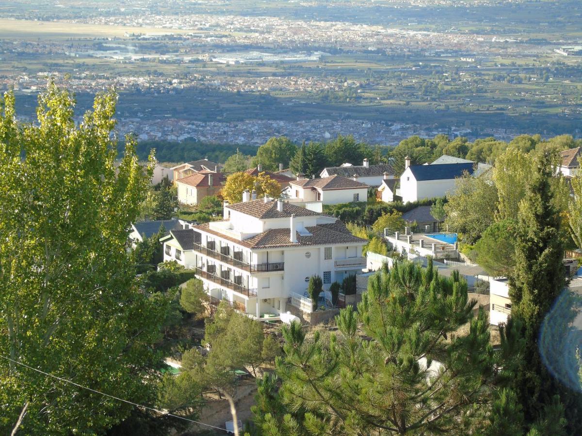 Apartamentos Turisticos Cumbres Verdes La Zubia  Esterno foto